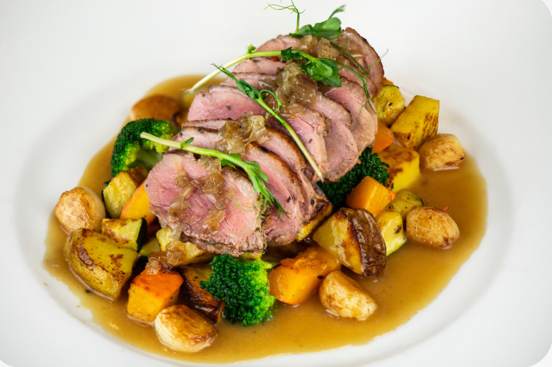 Grilovaná kachní prsíčka demi glace s pomeranči